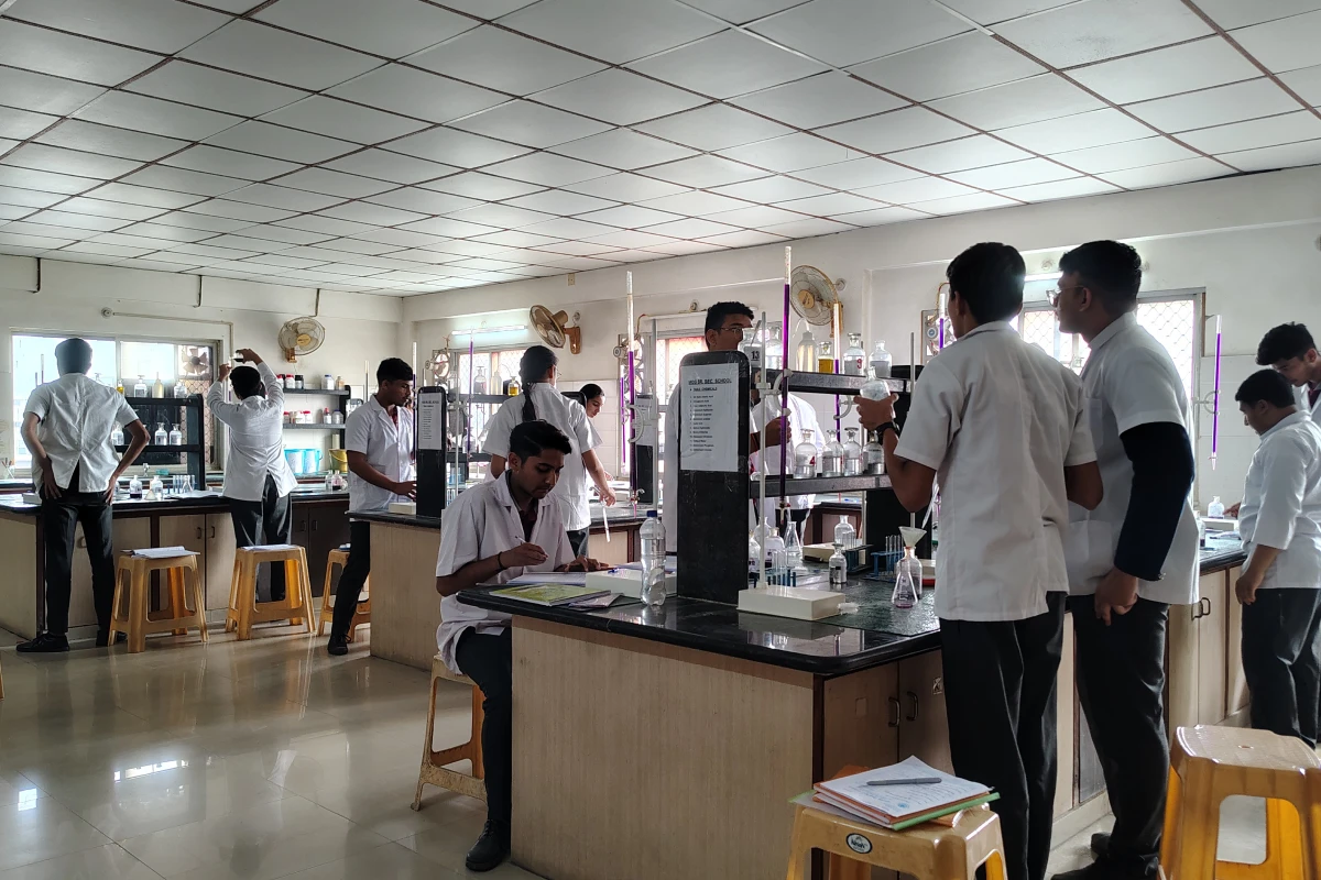 Chemistry Lab (1)